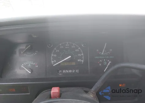 1993 Ford Econoline E150 Van from USA, damaged, VIN 1FDEE14H6PHA39518